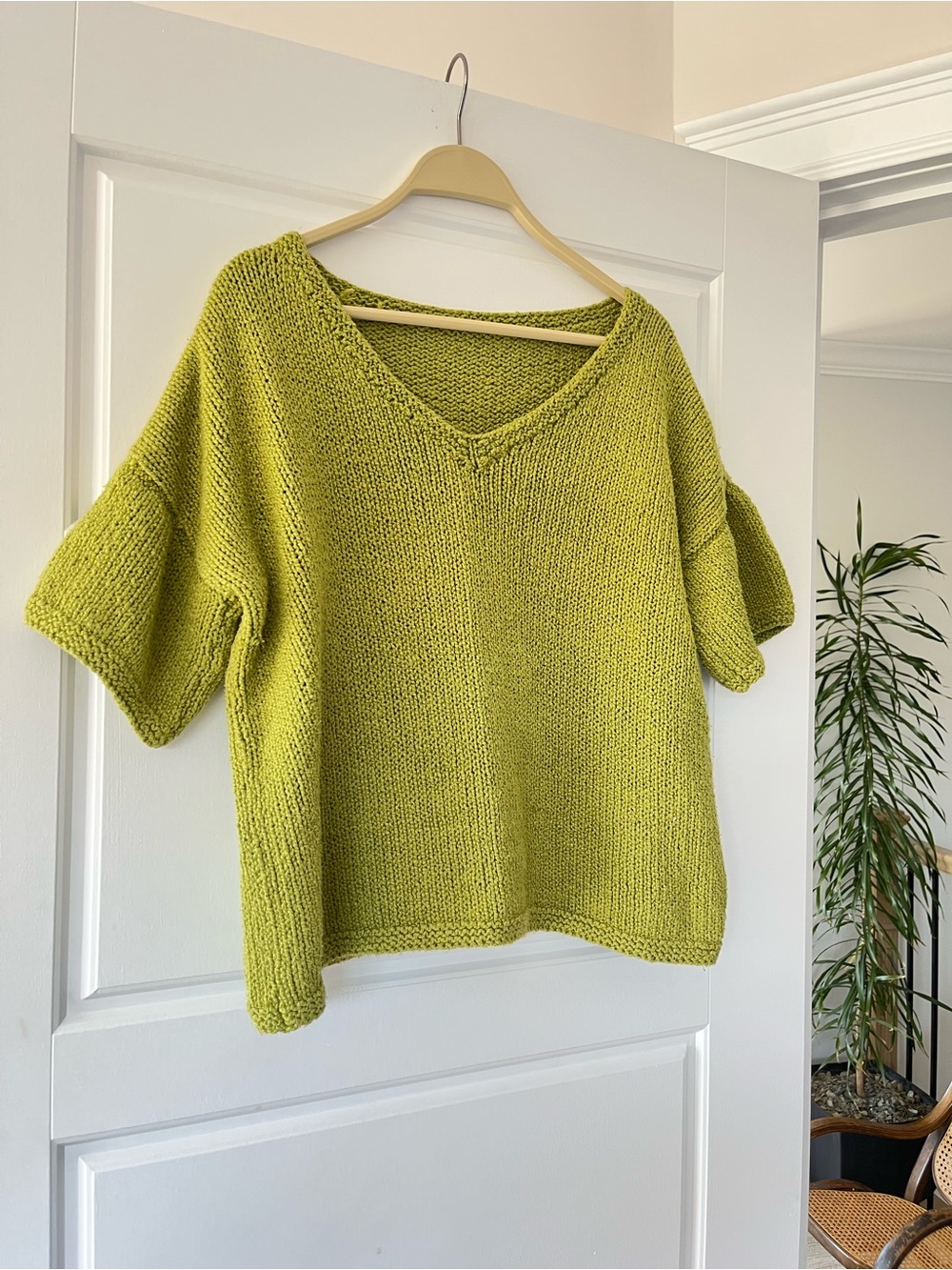 Hand Knit V-Neck Short Sleeve Knit Sweater